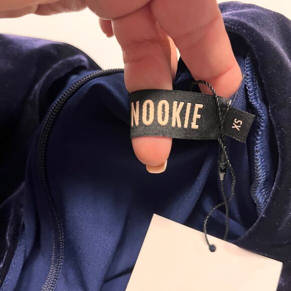 NWT Nookie Women's Navy Blue V-neckline Vamp Velvet Jumpsuit Size XS - Picture 7 of 11